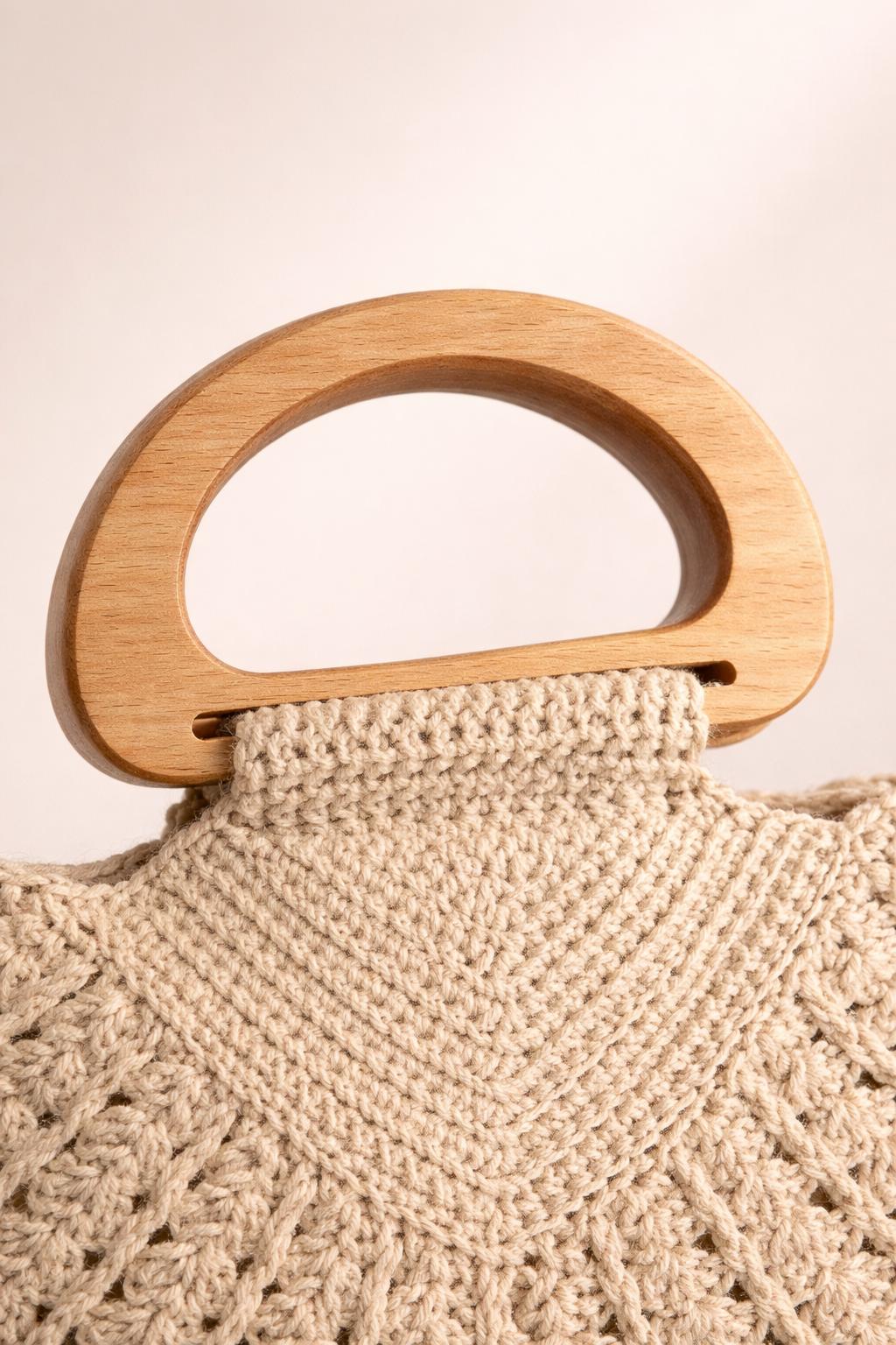 Mustard Seashell Crochet Handbag - Image 4