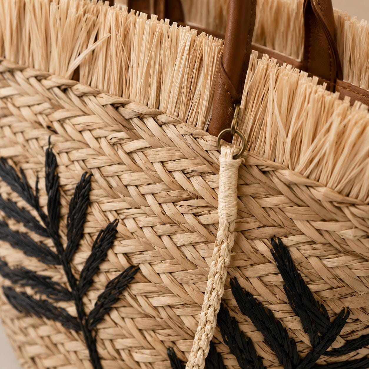 Large Straw Beach Tote Bag - Image 4