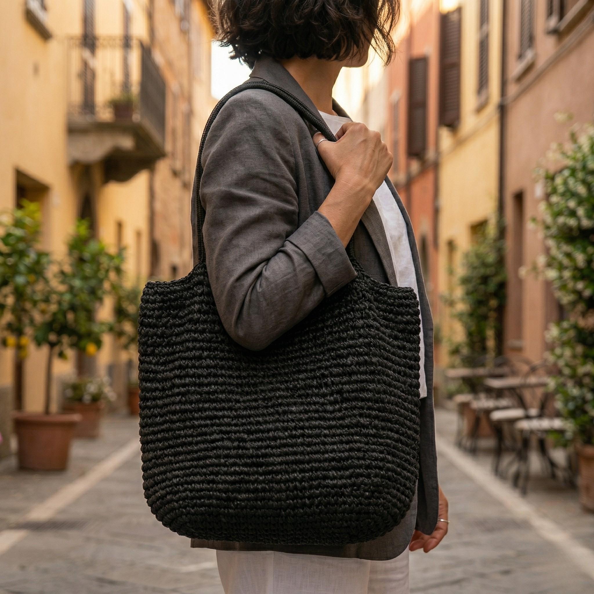 Bohemian-style woven shoulder bag - Image 2